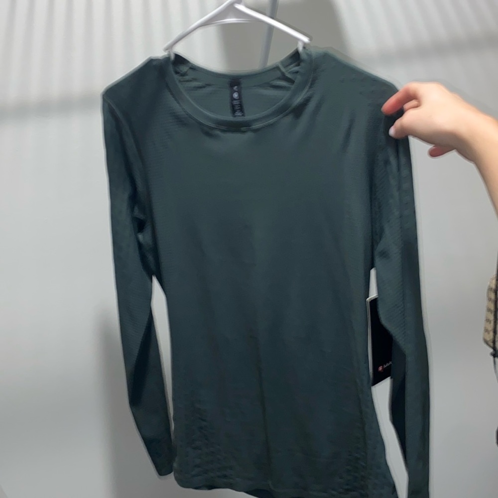 Men’s LuLu Lemon Running Long Sleeve